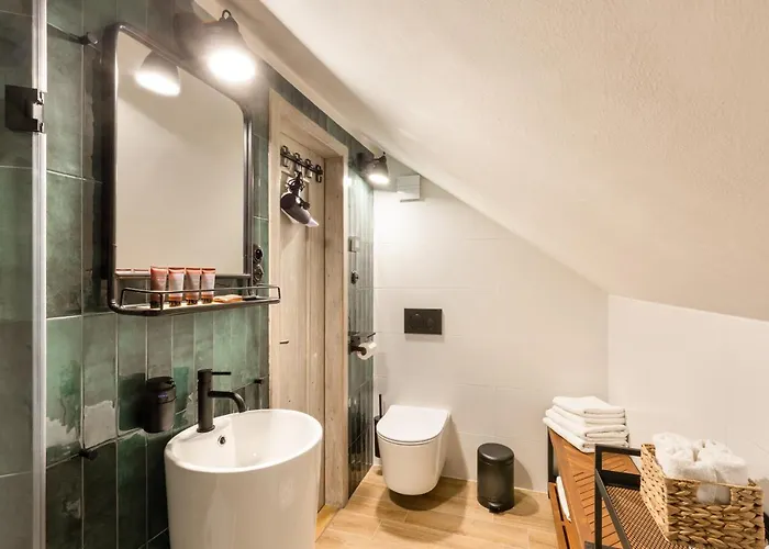 Lejlighed Gigantic Boho Chic 3 Bedroom 3 Bathroom Loft With Hanging Chair Prag