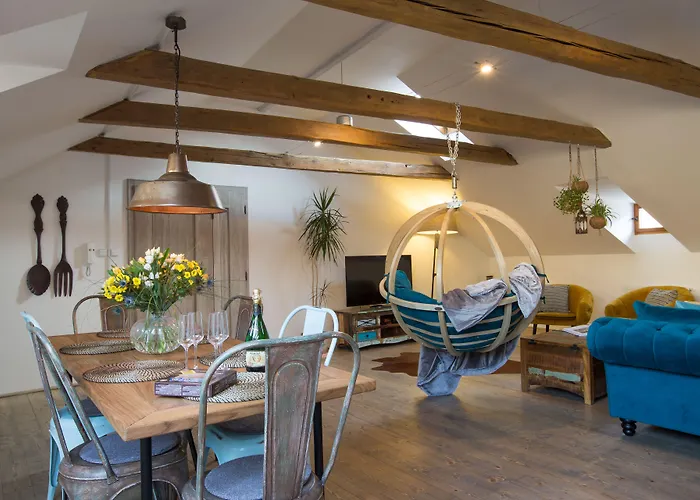 Gigantic Boho Chic 3 Bedroom 3 Bathroom Loft With Hanging Chair Prag