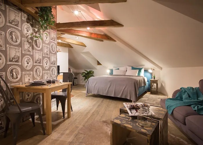 Gigantic Boho Chic 3 Bedroom 3 Bathroom Loft With Hanging Chair *