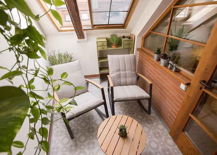 Gigantic Boho Chic 3 Bedroom 3 Bathroom Loft With Hanging Chair Lejlighed *