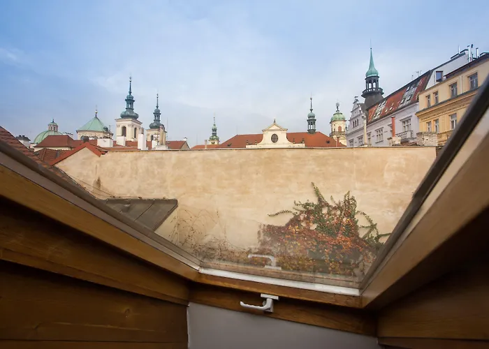 Gigantic Boho Chic 3 Bedroom 3 Bathroom Loft With Hanging Chair * Prag