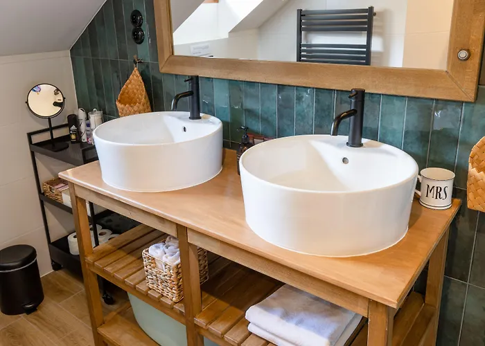 Gigantic Boho Chic 3 Bedroom 3 Bathroom Loft With Hanging Chair