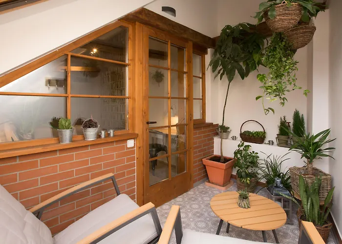 Gigantic Boho Chic 3 Bedroom 3 Bathroom Loft With Hanging Chair Prag
