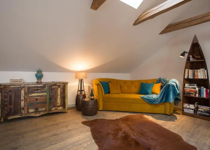 Lejlighed Gigantic Boho Chic 3 Bedroom 3 Bathroom Loft With Hanging Chair *
