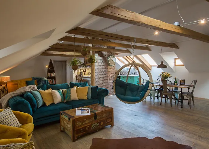 Gigantic Boho Chic 3 Bedroom 3 Bathroom Loft With Hanging Chair Lejlighed *