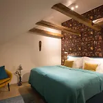 Gigantic Boho Chic 3 Bedroom 3 Bathroom Loft With Hanging Chair شقة *