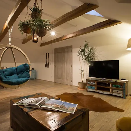 公寓 Gigantic Boho Chic 3 Bedroom 3 Bathroom Loft With Hanging Chair