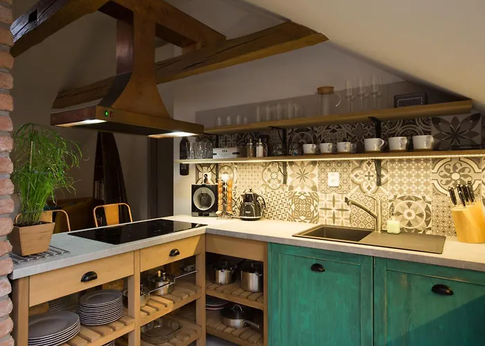 Gigantic Boho Chic 3 Bedroom 3 Bathroom Loft With Hanging Chair * Praga
