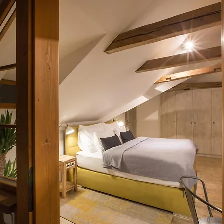 Апартаменты Gigantic Boho Chic 3 Bedroom 3 Bathroom Loft With Hanging Chair *