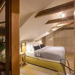 Апартаменты Gigantic Boho Chic 3 Bedroom 3 Bathroom Loft With Hanging Chair *