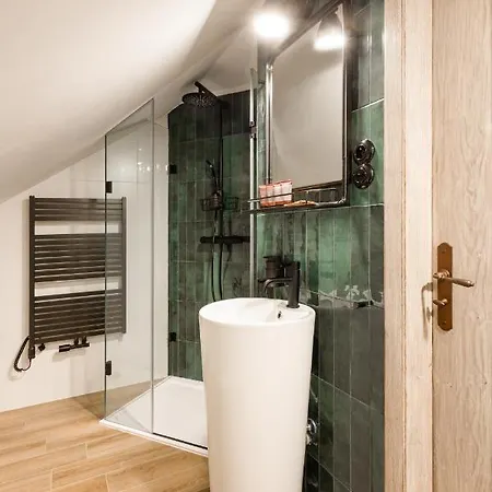 Apartamento Gigantic Boho Chic 3 Bedroom 3 Bathroom Loft With Hanging Chair